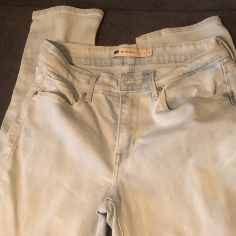 EUC Levi’s Midrise Skinny jeans - Picture 5 of 7
